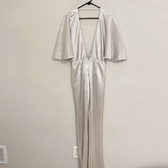 NEW $198 Lovers + Friends Revolve Harper Champagne Jumpsuit women size XS - Picture 11 of 12
